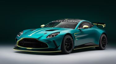 Aston Martin Vantage GT4 – front